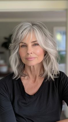 21 Stunning Silver Hairstyles That Will Make You Fall in Love with Gray Hair Highlights For White Hair, Gray Hair Cuts Over 50, Silver Hair Styles, Platinum Hairstyles, Long Gray Hair Over 50, White Silver Hair, Hairstyle Pixie, Silver Hairstyles, Going Gray Gracefully