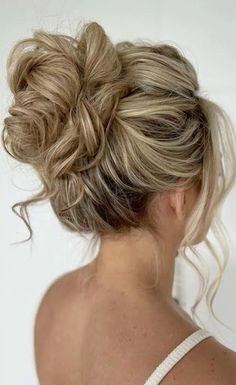 Guest Hairstyles, Bridemaids Hairstyles, High Bun Hairstyles, Dance Hair, Wedding Bun Hairstyles, Bridesmaids Hair