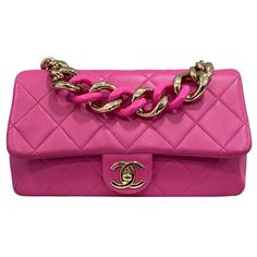 Chanel signed bag, line 19, made in pink smooth leather with golden hardware. The bag is equipped with a flap with interlocking CC logo closure, internally lined in gray fabric, quite roomy. Equipped with a central handle in chain and a shoulder strap in leather and braided chain to wear the bag over the shoulder. Year of production 2021/22, comes with original card. Good condition, light marks on the leather. Designer Rectangular Flap Bag With Cc Turnlock Closure, Designer Flap Bag With Cc Turnlock For Shopping, Designer Flap Bag With Cc Turnlock Closure For Shopping, Shopping Flap Bag With Cc Turnlock And Top Handle, Top Handle Flap Bag With Cc Turnlock For Shopping, Flap Bag With Cc Turnlock Closure For Shopping, Rectangular Shopping Bags With Cc Turnlock Closure, Chic Flap Bag With Cc Turnlock For Shopping, Chic Flap Bag With Cc Turnlock Closure For Shopping