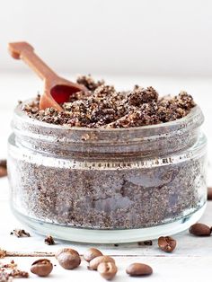 In honor of National Coffee Day... Coffee Mask, Diy Face Scrub, Coffee Face Mask, National Coffee Day, Mask Diy, Homemade Face, Body Scrubs, Jessica Biel, Diy Coffee