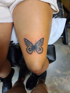 #tattoo #abovetheknee #butterfly Foot Tattoo Ideas Female, Female Foot Tattoos, Tattoo Ideas Female Foot, Foot Tattoo Ideas, Foot Tattoo Designs, Front Thigh Tattoos, Butterfly Leg Tattoos, Tattoo Papillon, Tattoos Foot