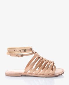 Ooooooo Urban Chic Fashion, Leather Gladiator Sandals, Cute Sandals, Gorgeous Shoes, Shoe Closet, Summer Sandals, Types Of Fashion Styles, Sandals Summer