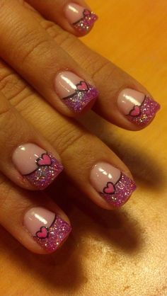 Cute!! Valentine's French Tip Nail Designs, Easy Valentine’s Day Nails, Valentine French Tip Nails, Valentines Toe Nail Designs, Valentines Gel Nails Ideas, Girly Nail Ideas, Nail Painting Ideas, Pink Heart Nails, Nail Holiday