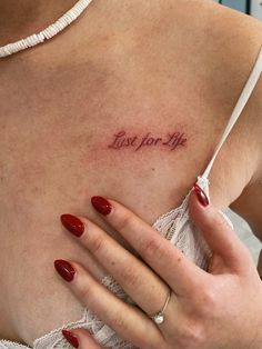 A tattoo inspired by Lana Del Rey💋 #lanadelrey #lustforlife #tattoo #lanadelreytattoo #redinktattoo Lust For Life Tattoo, For Life Tattoo, Ldr Tattoo, Monkey Tattoos, Sharpie Tattoos, Tattoo Skin, Small Pretty Tattoos, Red Ink Tattoos, Gorgeous Tattoos