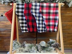 Warm cotton plaid adult pajama pants that are perfect for fall or winter. A perfect pair to wear on Christmas day! Comes with a stretchy elastic waistband for a comfortable fit. Also has pockets! Several different styles available. 100% Cotton BUY PAJAMA SET WITH LONG SLEEVE TOP HERE: https://www.etsy.com/listing/903455811/pajama-set-plaid-flannel-red-black?ref=listings_manager_grid BEFORE PURCHASING: Please take a look at all shop policies (located under the shop profile picture) for informatio Winter Pajama, Christmas Pajama Pants, Shop Profile, Pajama Bottoms Womens, Unisex Pajamas, Warm Pajamas, Christmas Pj, Plaid Pajama Pants, Adult Pajamas