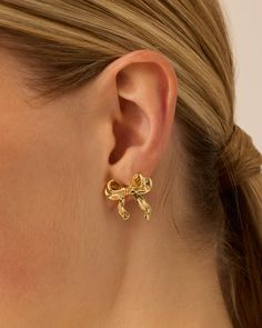 Embrace the coquette trend with these 14K Gold Plated Bow Stud Earrings for Women, crafted to add a touch of effortless charm. Chunky Jewelry, Toggle Bracelet, Beaded Anklets, Coquette Bow, Stud Earrings For Women, Bracelet Collection, Chain Earrings, Pearl Jewelry, Earrings For Women