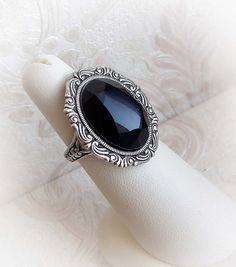 Black Miracle jet crystal ring gothic by MidnightVision on Etsy Jewel Choker, Black Crystal Ring, Ring Black Stone, Kohls Jewelry, Ornate Ring, Ring Everyday, Black Stone Ring, Swarovski Crystal Rings, Gothic Victorian