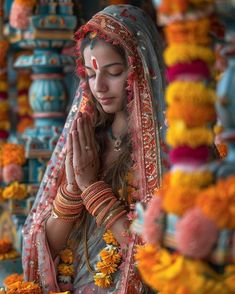 Offering Prayer, Sewing Aesthetic, Hand Wallpaper, Kali Maa, Indian Eyes, Buddha Artwork, Cute Couple Dancing, Folded Hands, At Wallpaper