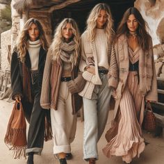 Sand & Lava | Embrace the chilly season with boho winter fashion that exudes Ibiza style and island vibes. Think cozy layers, earth tones, and stylish... | Instagram Boho Outfits Winter Bohemian, Desert Winter Outfit, Boho Winter Outfits Bohemian, Winter Bohemian Outfits, Boho Winter Outfits Hippie, Bohemian Outfits Winter, Modern Bohemian Outfits, Winter Hippie Outfits Boho, Boho Winter Fashion