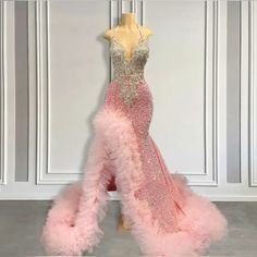 Pink Met Gala Dresses, Pink Prom Looks, Pink And Gold Prom Dress, Exotic Prom Dresses, Rose Gold Prom Dress, Circus Outfits, Feather Prom Dress