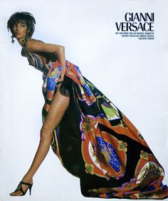 Versace Versace Vintage, Mode Editorials, 90s Supermodels, Versace Fashion, Carla Bruni, Helena Christensen, Versace Couture, Vintage Versace, Photoshoot Idea