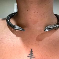 Cobra Torq Neckwear In Hematite One Size Fits Most No Loose Stones Made In Bangkok With Love Ships From Usa Same Day No Waiting Amazing Piece Can Be Worn With Anything Thai Jewelry, Loose Stones, Bangkok, Womens Jewelry Necklace, Black Gray, With Love, Black And Grey, Ships, Black