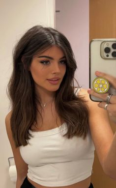 Rambut Brunette, Brown Hair Looks, Brown Hair Inspo, Haircuts For Medium Hair, Hair Inspo Color, Brunette Hair