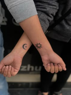 sun moon Small Tattoos Couples Ideas, Sun Tattoos For Guys, Matching Best Friend Tattoos Sun And Moon, Small Couple Tattoos Sun And Moon, Couple Ideas Tattoo, Sun And Moon Tattoo Mom And Daughter, Small Tattoo For Couple, Tattoo Idea Couple, Matching Tattoos Ideas For Couples