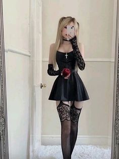 Misa Deathnote Cosplay, Misa Amane Outfit Cosplay, Deathnote Misa Cosplay, Best Cosplay Ideas, Anime Inspired Costumes, Miss Amane Cosplay, Black Haired Cosplay, Anime Cosplay Ideas For Couples, Deathnote Costume