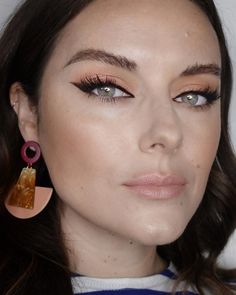 Makeup Artist Katie Jane Hughes Predicts 2020's Biggest Beauty Trends Soft Make-up, Instagram Makeup Artist, Soft Makeup Looks, Summer Makeup Looks, Soft Makeup, Instagram Makeup, Fall Makeup, Makati