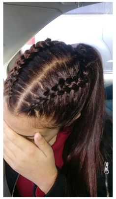 Athletic Hairstyles For Short Hair, Simple Volleyball Hairstyles, Cute Volleyball Hairstyles, Soccer Hair, Track Hairstyles, Basketball Hairstyles, Cheerleading Hairstyles, Cheer Hair