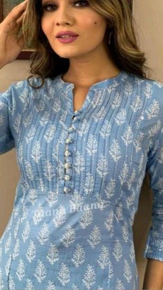 Stright Kurties Designs Long, Feeding Churidar Designs, Kurti Nack Design Latest Fashion, Coller Kurta Designs Women, Stand Neck Kurti Pattern, Churidar Neck Designs Pattern, Chikan Kurti Designs Latest, Neck Design Of Kurti