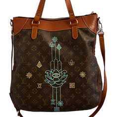 - Authentic - Upcycled Hand Painted With Hamsa And Lotus On Front - Updated With New Vachetta Trim - Single Adjustable Shoulder Strap - Gold Tone Hardware - Some Minor Leather Cracking On Back At The Pocket - Brown Coated Canvas - Lv Monogram L 13.3” W 1.96” H 14.5 Offers Are Always Welcome Lv Monogram, Brown Coat, Monogram Canvas, Louis Vuitton Monogram, Louis Vuitton Bag, Lotus, Crossbody Bag, Shoulder Strap, Louis Vuitton