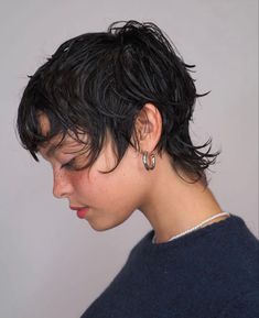 Short Tomboy Haircut, Tomboy Haircut, Spring Haircuts, Haircut Types, Trending Haircuts, Short Hair Haircuts, Aesthetic Hair