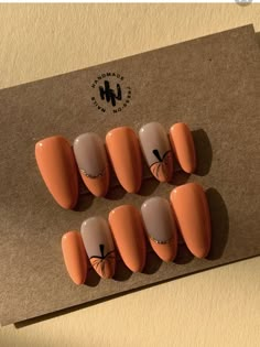 Pumpkin Nails Coffin, Acrylic Nail Designs Fall Colors, Fall Nails For Teachers, Easy Fall Nails Designs, Beginner Fall Nail Designs, Super Cute Fall Nails, Fall Painted Nails, Fall Press Ons, Pumpkin Nails Simple