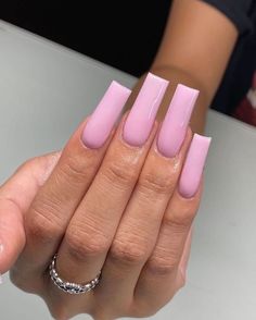 𝒔𝒆𝒓𝒙𝒏𝒅𝒊𝒑𝒊𝒕𝒚ˏˋ꒰ 🕊꒱ Pink Under Nails, Medium Acrylic Nails Pink, Medium Nails Acrylic Square, Simple Medium Nails, Simple Medium Acrylic Nails, Medium Square Acrylic Nails Simple, Basic Acrylics, Track Nails, Tapered Square Nails