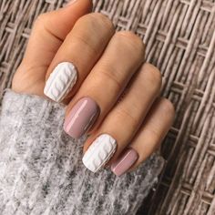 Winter Into Spring Nails, Nail Ideas Sweater, Dip Sweater Nails, Sweater Looking Nails, Knitted Nail Art, Short Square Sweater Nails, Cream Sweater Nails, Simple Sweater Nails, Neutral Sweater Nails