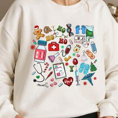 Doodle Christmas, First Aid For Kids, T Shirt Png, Nurse Christmas, Shirt Png, Christmas T Shirt, Nurse Life, Christmas Tees, Christmas Tshirts