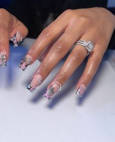 Seletti Nails, Blinged Out Short Nails, Short Nails With Charms, Exotic Short Nails, Short Junk Nails, Silver And Pink Nails