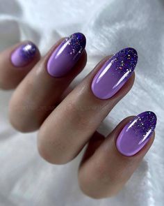 Moodboard Wallpaper, Nail Art Noel, Purple Ombre Nails, Fancy Nail Art, Fashion Style Inspiration, Diamond Nail Art, Purple Acrylic Nails, Chrome Nails Designs, Mad Love