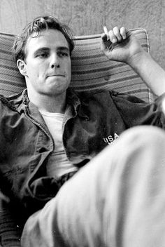 Marlon Brando, né le 3 avril 1924 à Omaha et mort le 1ᵉʳ juillet 2004 à Los Angeles, est un acteur et réalisateur qui est considéré comme l'un des plus grands et des plus influents acteurs américains du XXᵉ siècle. Film Cult, Jamie Mcguire, Sir Anthony Hopkins