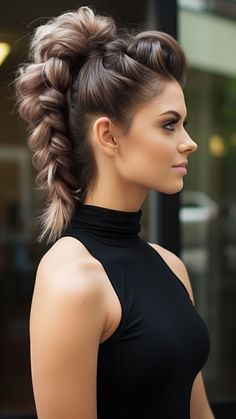 Hair braids are a true classic. This hairstyle has always been there for us and it seems like it's not planning to go out of style anytime soon. The oldest known reproduction of hair braiding is in fact on the head of the well-known Venus of Willendorf herself—the figurine that was made about 30,000 years ago. Hair braiding is traditionally called a social art—since it's usually not that short of a process to do a braid, Faux Hawk Braid, Venus Of Willendorf, Dutch Braid Hairstyles, French Braids, Hair Upstyles, Social Art, Faux Hawk, Hair Braiding