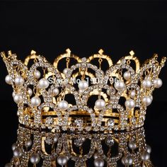 amazing full crown Ruby Tiara, Crown Wedding Hair, Quinceanera Crown, Tiara Accessories, Crown Aesthetic, Crown Gold, Royal Crowns