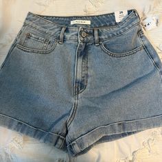 Pacsun Shorts New With Tags. Mom Style Shorts. Size 26. Never Worn. High Rise Cotton Bottoms For Beach Season, Trendy Light Wash Bottoms For Vacation, Trendy High Rise Bottoms For Beach Season, High Rise Summer Bottoms For Beach Season, Relaxed Fit High Rise Vacation Shorts, High-rise Summer Bottoms For Beach Season, Casual High Rise Bottoms For Beach Season, High Rise Relaxed Fit Shorts For Vacation, High-rise Relaxed Fit Shorts For Vacation