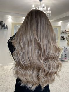 Sunny Sandy Blonde Hair, Blonde Balayage Ashy Tones, Beige Hair Balayage, Light Ash Balayage, Warm Ash Blonde Hair, Subtle Highlights For Dirty Blonde Hair, Sand Blonde Hair, Beige Balayage, Ash Blonde Hair Balayage