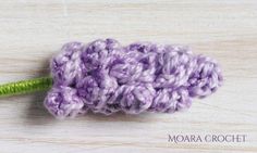 Crochet Lavender - Free Crochet Pattern - Moara Crochet Crochet Garden, Yarn Flowers, Crochet Cactus, Crochet Hack, Knitted Flowers, Crochet Bookmarks