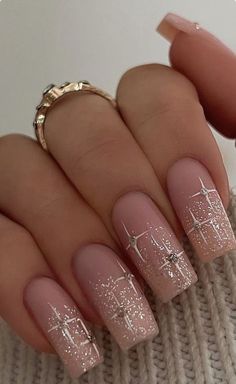 Birthday Manicure Ideas, French And Glitter Nails, Party Nails Designs Classy, Glitter Birthday Nails, Glitter Winter Nails, Winter Nails Glitter, Pink Winter Nails, Paznokcie Hello Kitty, Glitter French Nails