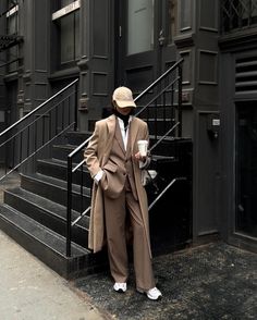 Mode Style Anglais, Classy Winter Outfits, Woman Suit, Smart Casual Outfit, Tomboy Fashion, Looks Chic