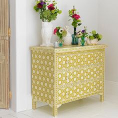 Bone Chest Of 3 Drawer Flower Design Yellow 1 Yellow Chest Of Drawers, Bone Inlay Dresser, Ethnic Furniture, Sofa Bar, Yellow Bone, Bone Inlay Furniture, Inlay Furniture, Design Del Prodotto, Bone Inlay