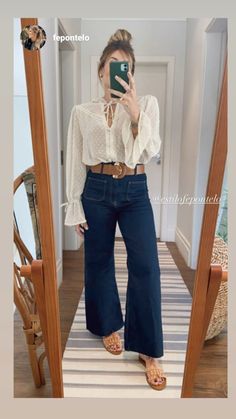 Flair Jeans Outfit, Date Outfit Casual, Casual Outfit Inspiration, Trendy Fashion Tops, Fashion Mistakes, Casual Fall Outfits, Looks Style, Work Fashion, Minimal Fashion