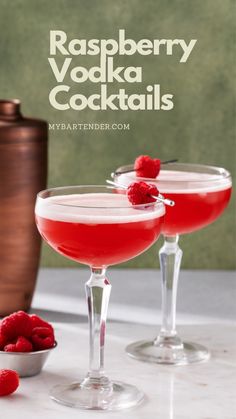 Raspberry Vodka Cocktails Raspberry Vodka Cocktails, Raspberry Vodka Drinks, Raspberry Lemonade Vodka, Raspberry Martini Recipe, Smirnoff Recipes, Summer Drink Menu, Smirnoff Raspberry, Raspberry Drink, Raspberry Cocktail