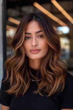 50+ Chic & Versatile Medium Length Hairstyles to Try Today - Days Inspired Cooper Brown Balayage Brunette, California Blonde Balayage, Medium Length Haircut Balayage, Cinnamon Brown Balayage, Toffee Balayage, Medium Length Hair Color, Parted Hair, Dark Brunette Balayage, Medium Brunette Hair