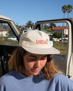 Surf Hats For Women, Corduroy Hat Outfit, 5 Panel Hat Outfit, Cute Hat Outfits, Salty Granola, Hat Outfit Summer, Madewell Outfits, Duke 390, Surf Hats