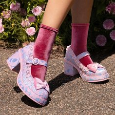 Lace It Easy | Pink Lace Block Heel Shoes | Iconic by Irregular Choice Irregular Shoes, Art Shoes, Irregular Choice Shoes, Platform Shoes Heels, Dr Shoes, Lace Heels, Irregular Choice, Platform Mary Janes, Chunky High Heels