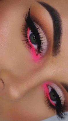 Pink Eyeliner Hooded Eyes, Vegas Make Up Looks, Hot Pink Eyeshadow Looks For Brown Eyes, Barbie Themed Eye Makeup, Neon Make Up Looks, Hot Pink Festival Makeup, Hot Pink Eyeliner Looks, Barbie Theme Makeup, Neon Face Makeup