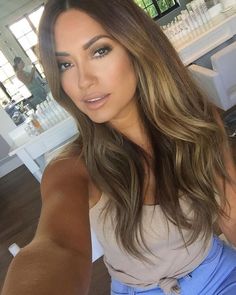 Jessica Burciaga Jessica Burciaga Hair, Hair Color For Brown Eyes, Jessica Burciaga, Hair Color For Brown Skin, Foto Art, Hair Envy, Brunette Hair, Brunette Hair Color