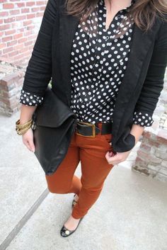 Outfit With Rust Colored Pants, Black White Polka Dot Shirt Outfit, Rust Colored Pants Outfit Work, Cinnamon Pants Outfit, What To Wear With Rust Colored Pants, Rust Brown Pants Outfit, Rust Trousers Outfit, Rust Pants Outfit Work, Burnt Orange Outfit Color Combos