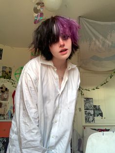 Purple Hair Face Claim, Uke Boy, Non Binary Hair, Non Binary Haircuts, Emo Boy Hair, Gothic Hairstyles, Hair Tattoos, Bright Hair