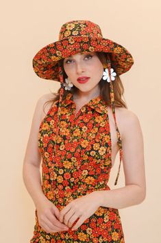 Retro Wide Brim Sun Hat For Summer, Retro Sun Hat For Summer Festival, Retro Brimmed Sun Hat For Summer, Adjustable Retro Summer Hat, Retro Fitted Hats For Spring, Retro Fitted Hat For Spring, Retro Summer Sun Hat, Retro Summer Festival Hats, Retro Adjustable Sun Hat For Spring