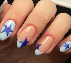 uñas aesthetic si quieres de otro color o diseño escrime por priv o en los comentarios 💅🏻 Formal Nails, Summery Nails, Y2k Nails, Star Nails, Oval Nails, Nails Desing, Dream Nails, Funky Nails, Cute Acrylic Nails